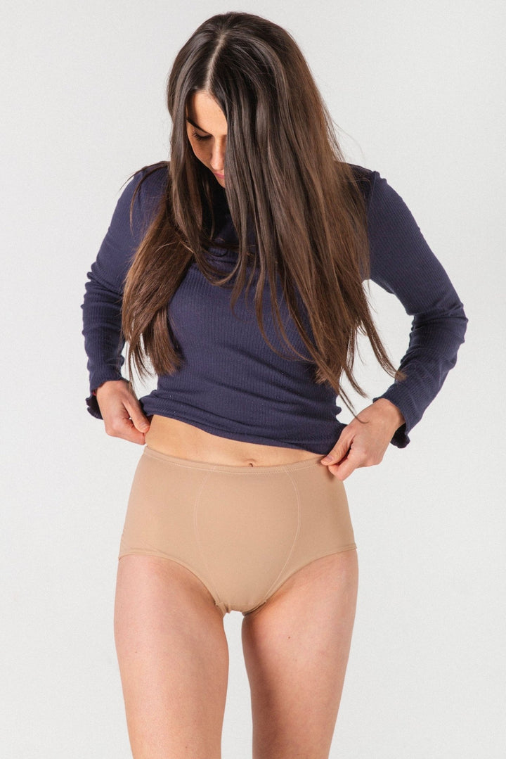 SEAMLESS SHAPEWEAR BRIEFS - Shape Clothing